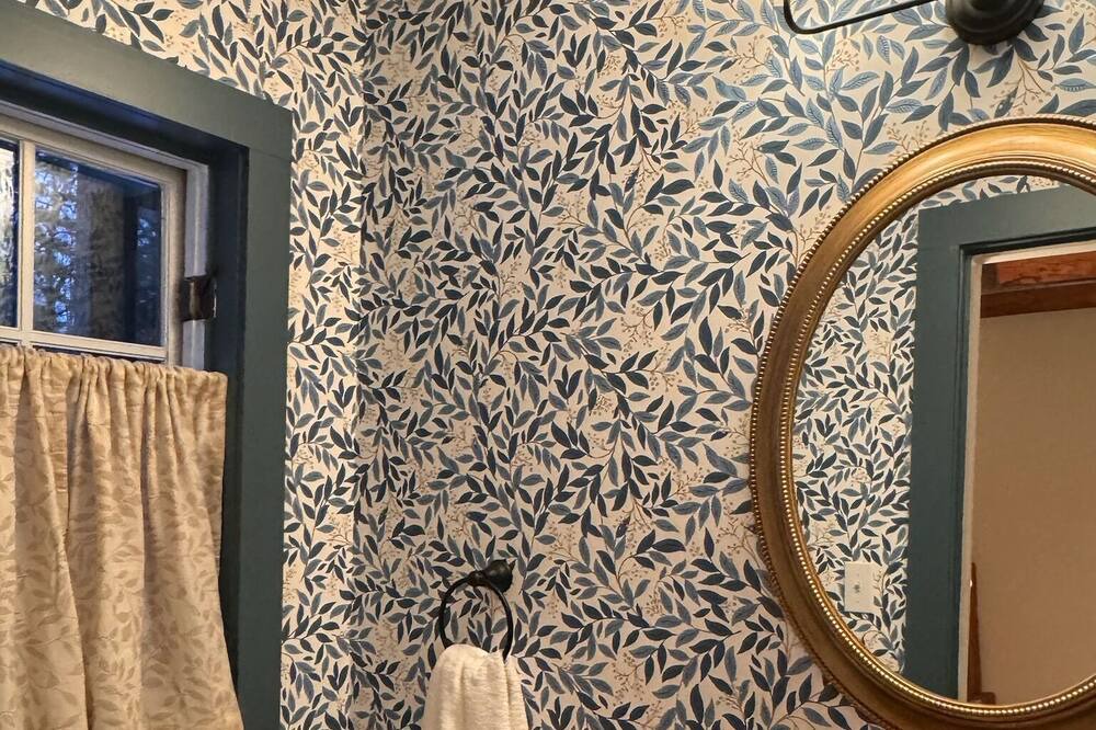 Photo of Bathroom in Londonderry