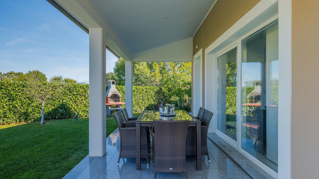 Photo of Outdoor in Rogocana