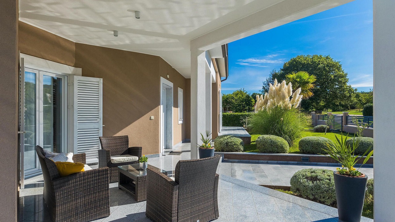 Photo of Patio Balcony in Rogocana