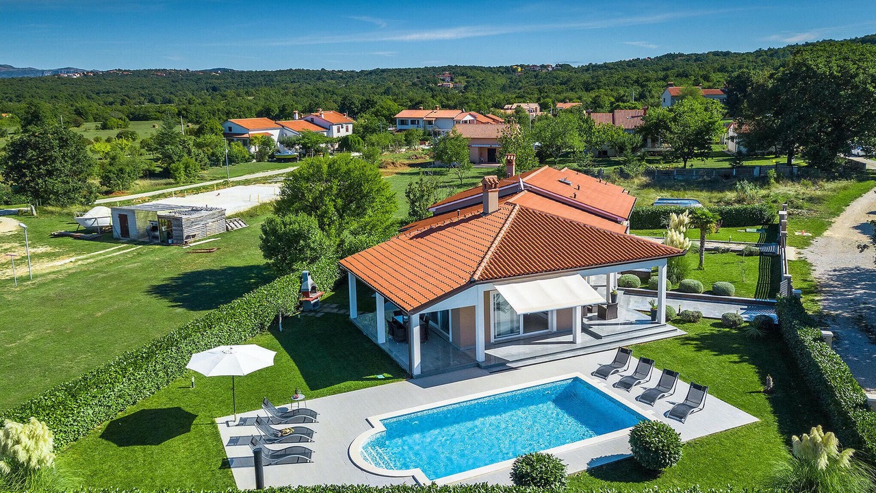 Photo of Outdoor in Rogocana