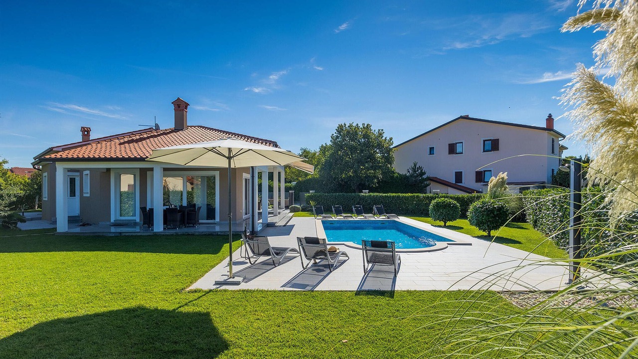 Photo of Outdoor in Rogocana