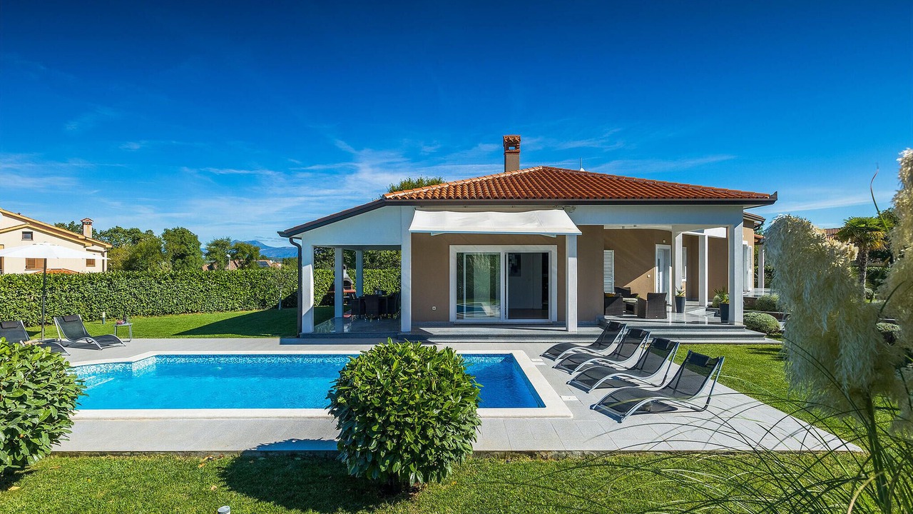 Photo of Outdoor in Rogocana