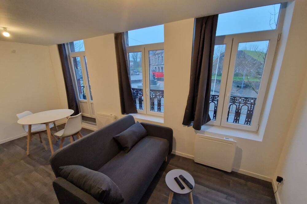 Photo of Bedroom in Maubeuge