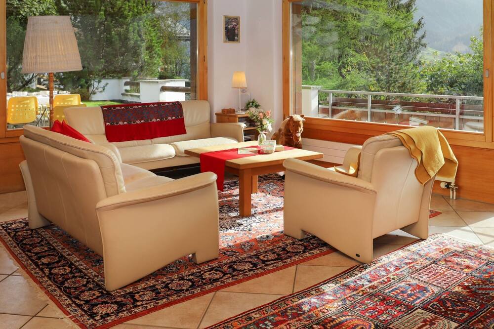 Photo of Livingroom in Klosters Platz
