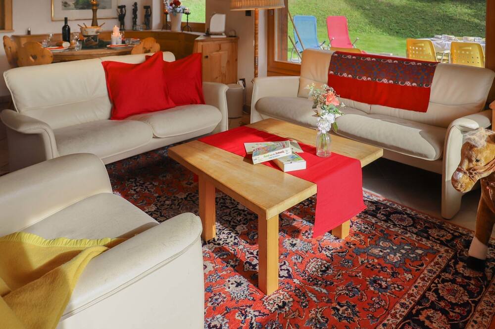 Photo of Livingroom in Klosters Platz