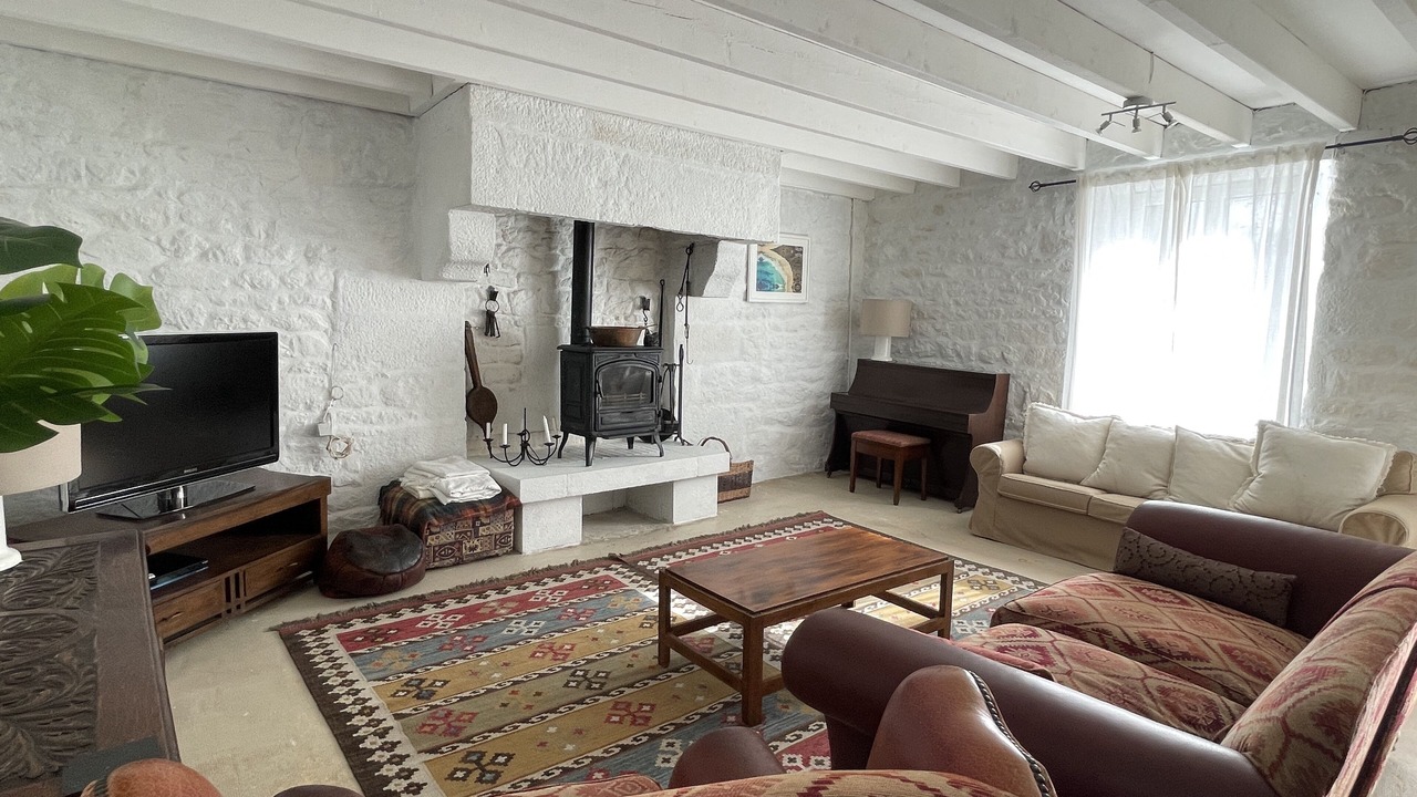 Photo of Livingroom in Le Mesnil-Gilbert