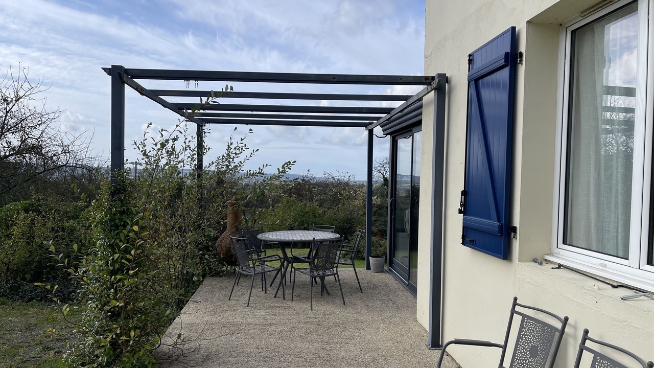 Photo of Outdoor in Le Mesnil-Gilbert