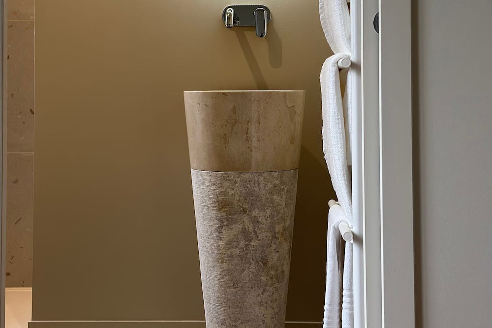 Photo of Bathroom in Linars