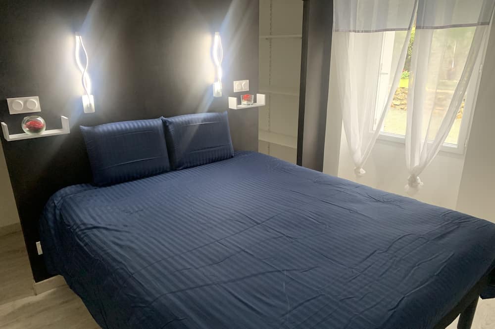 Photo of Bedroom in Lezigne