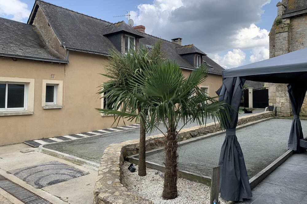 Photo of Outdoor in Lezigne