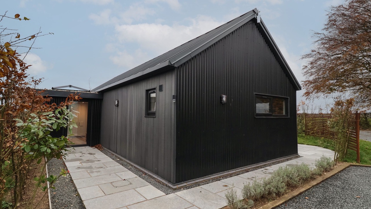 Photo of Outdoor in Low Catton