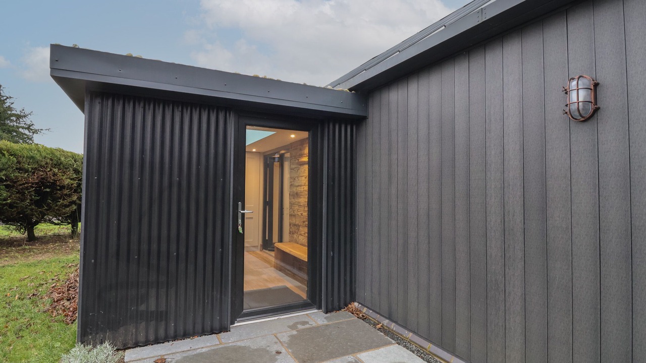 Photo of Outdoor in Low Catton