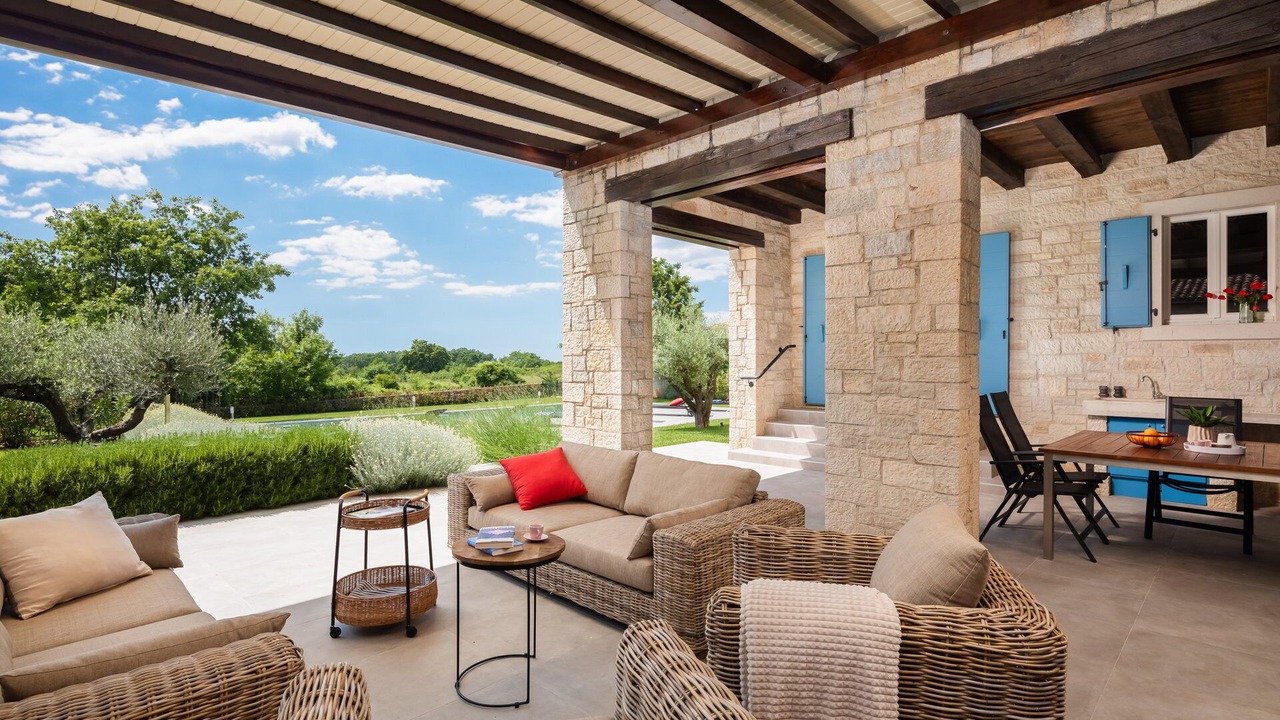 Photo of Patio Balcony in Mofardini
