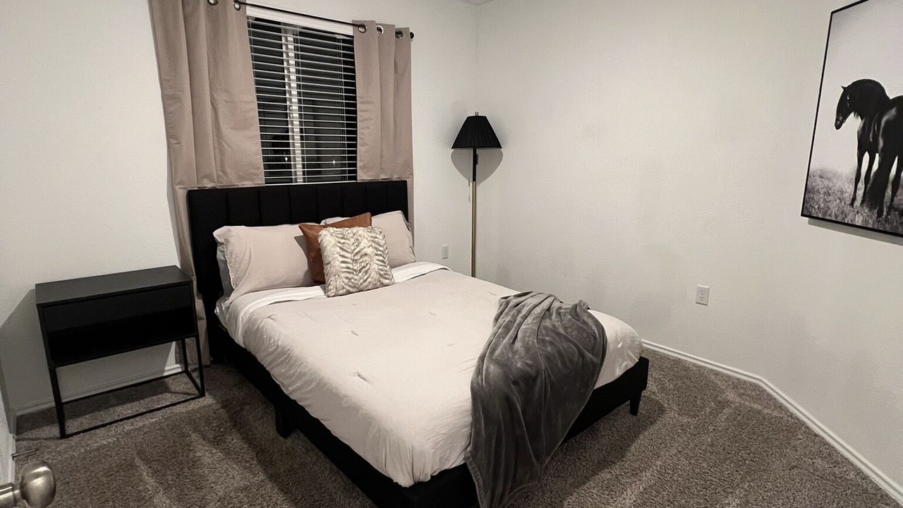 Photo of Bedroom in Stony Ridge North