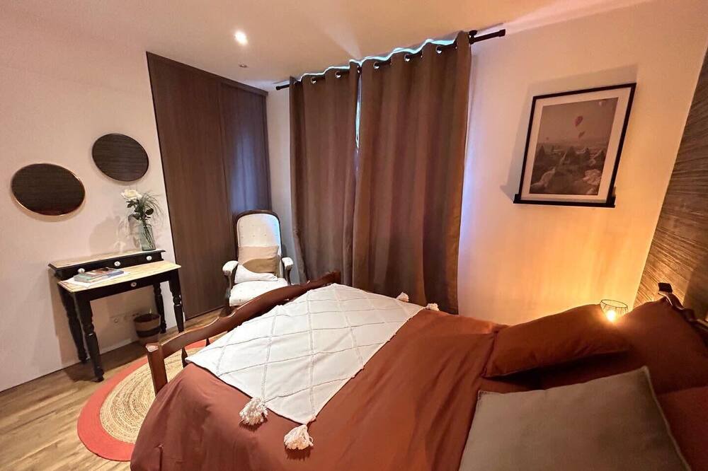 Photo of Bedroom in Vouneuil-sous-Biard