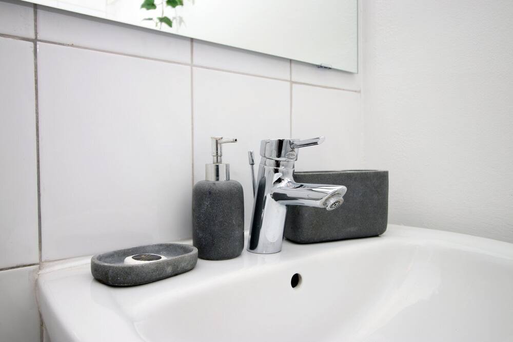 Photo of Bathroom in Penarth