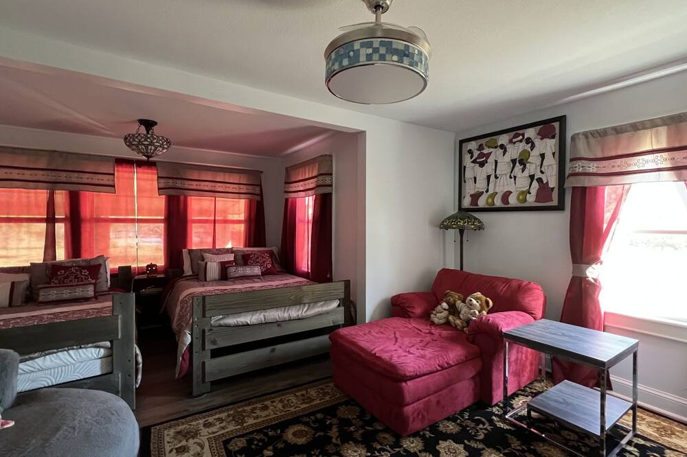 Photo of Bedroom in Weatherford