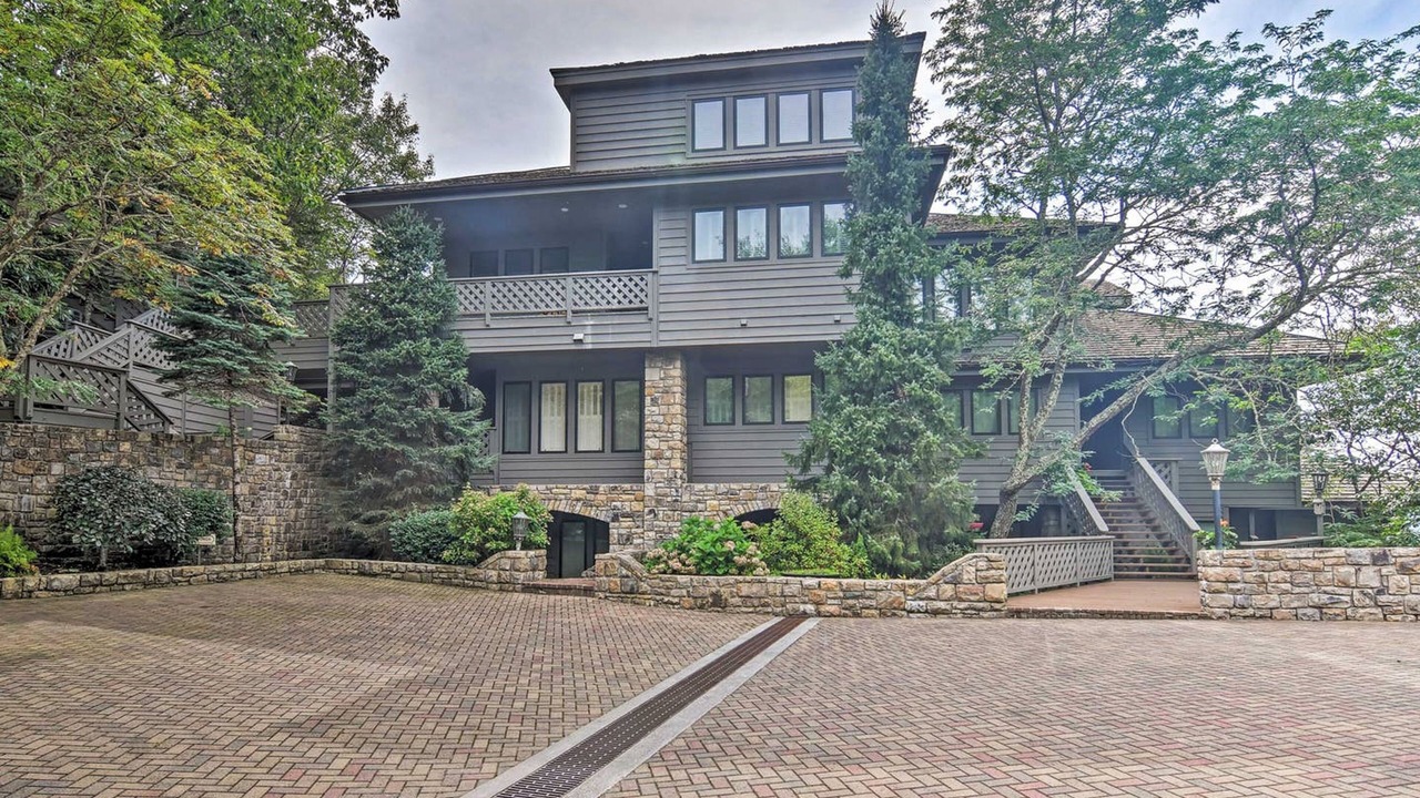 Photo of Outdoor in Boone