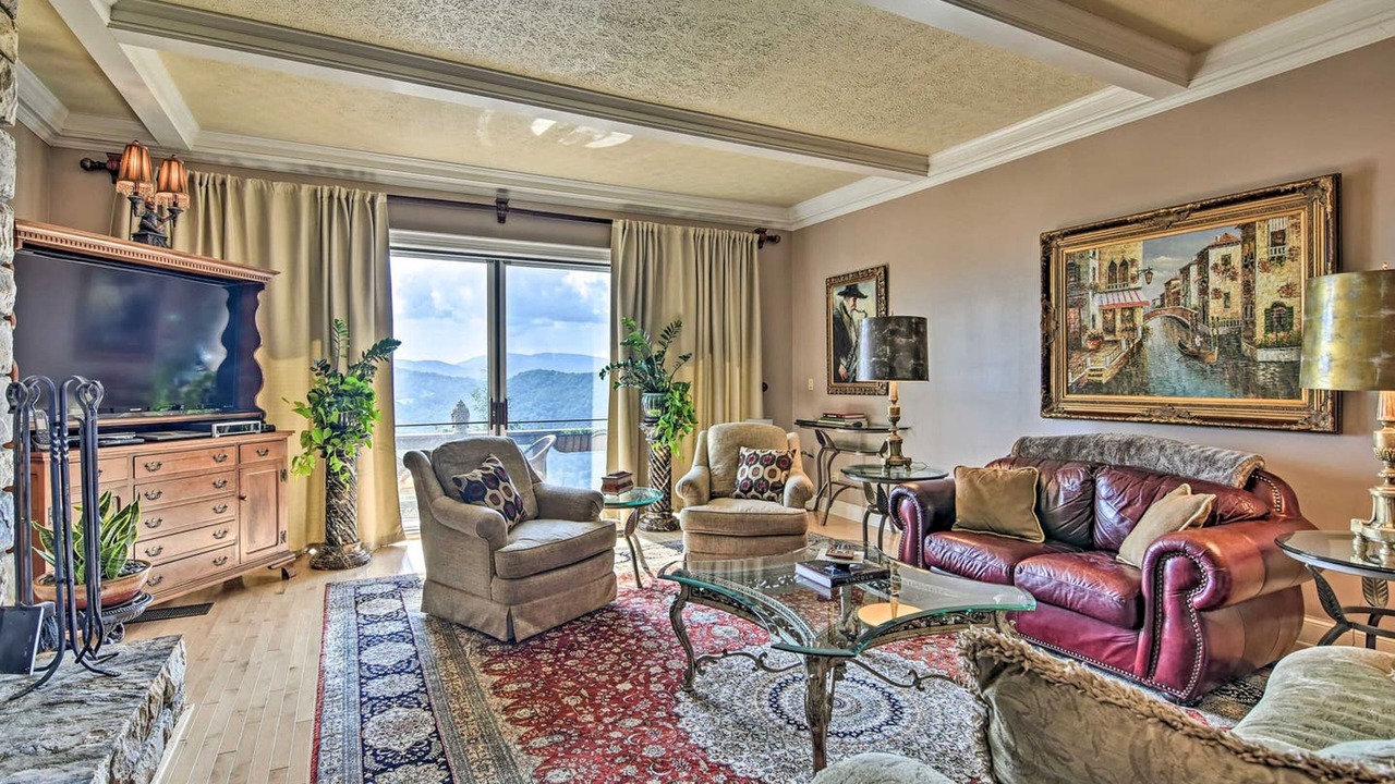 Photo of Livingroom in Boone