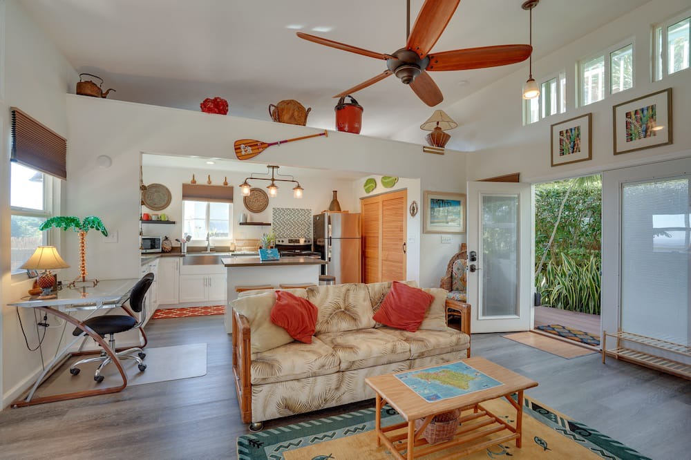 Photo of Livingroom in Aiea