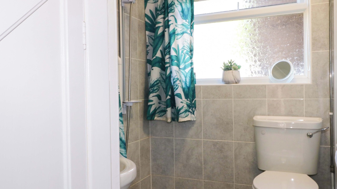 Photo of Bathroom in Hailsham