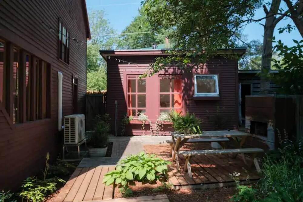 Photo of Patio Balcony in Lunenburg County