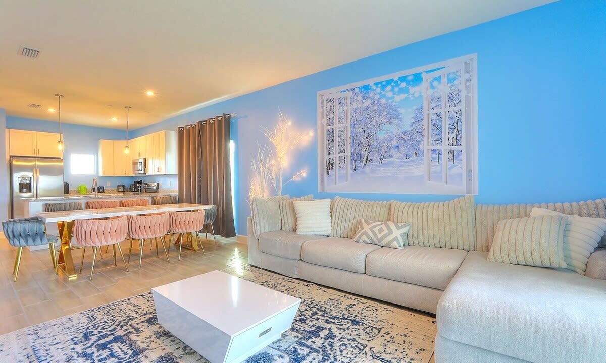 Photo of Livingroom in Bridgewater Crossing