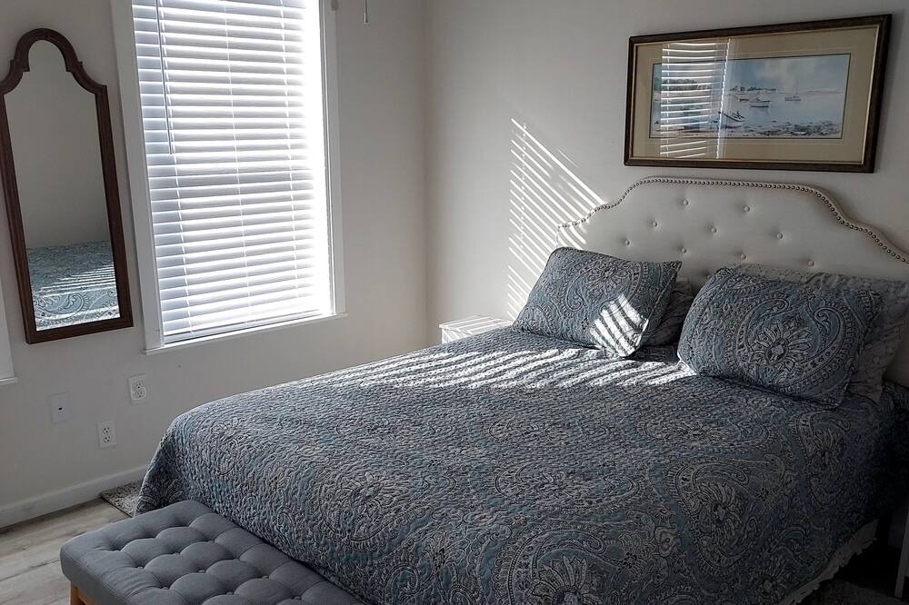 Photo of Bedroom in Spring Branch