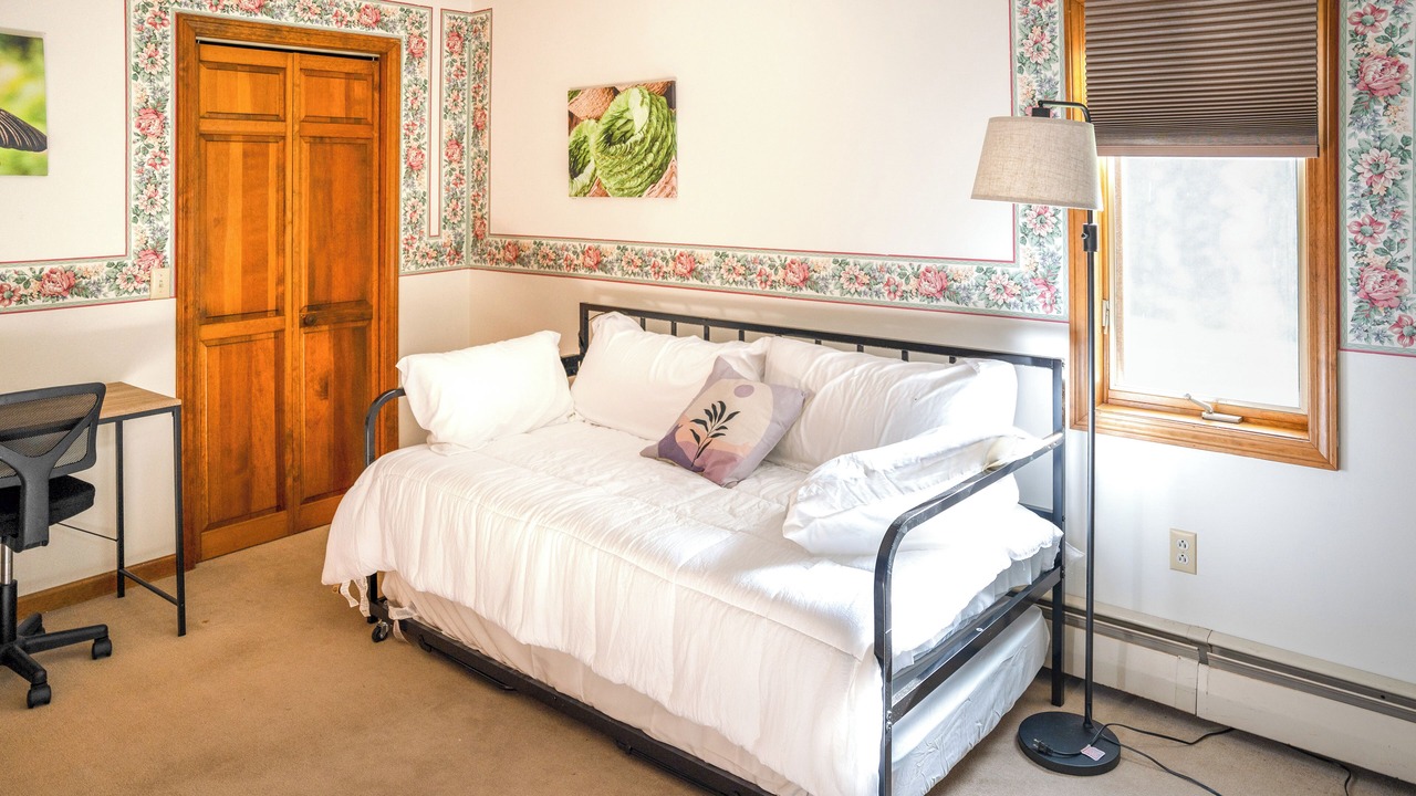 Photo of Others in Bennington