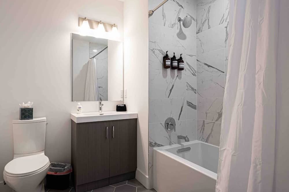 Photo of Bathroom in Constable Hook