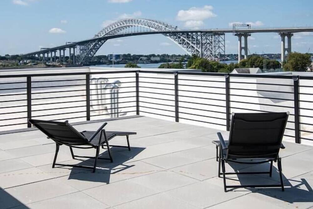 Photo of Outdoor in Constable Hook