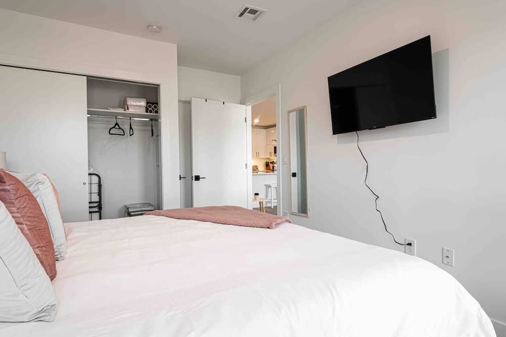 Photo of Others in Constable Hook