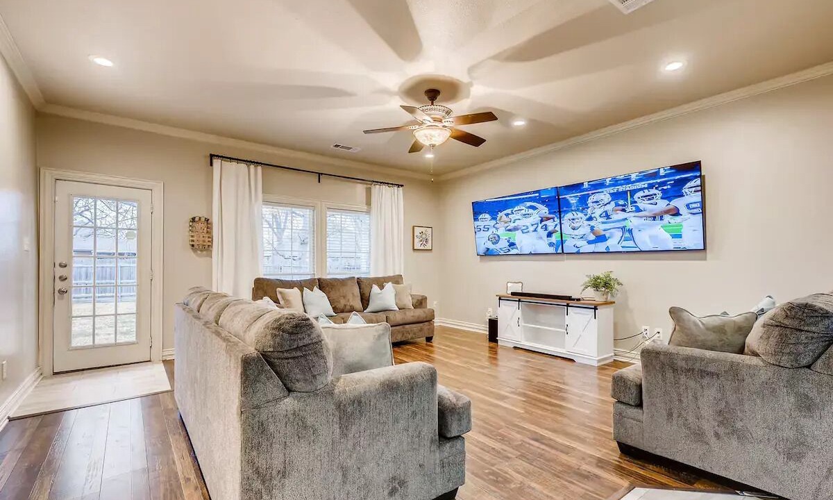 Photo of Livingroom in Wylie