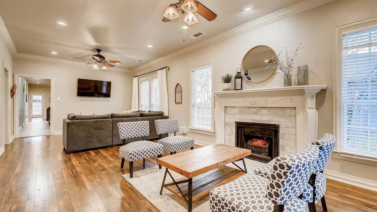 Photo of Livingroom in Wylie