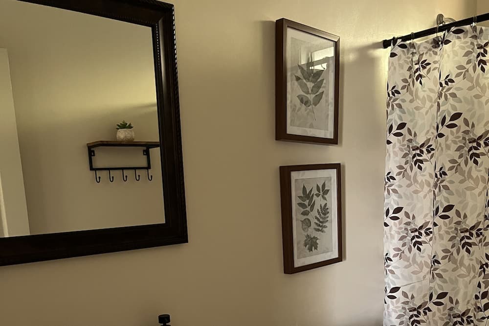 Photo of Bathroom in Willits