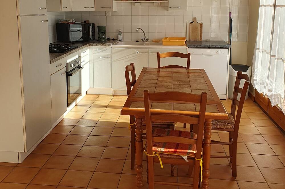 Photo of Kitchen in Vieussan