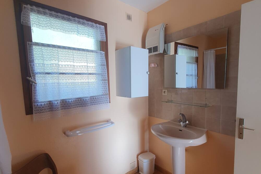 Photo of Bathroom in Vieussan