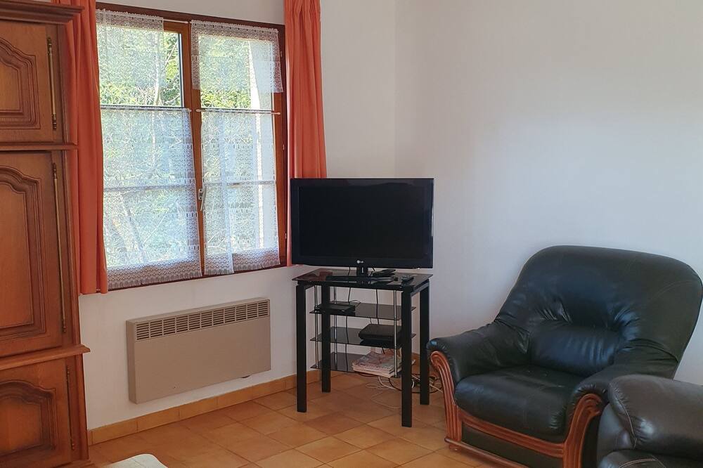 Photo of Livingroom in Vieussan