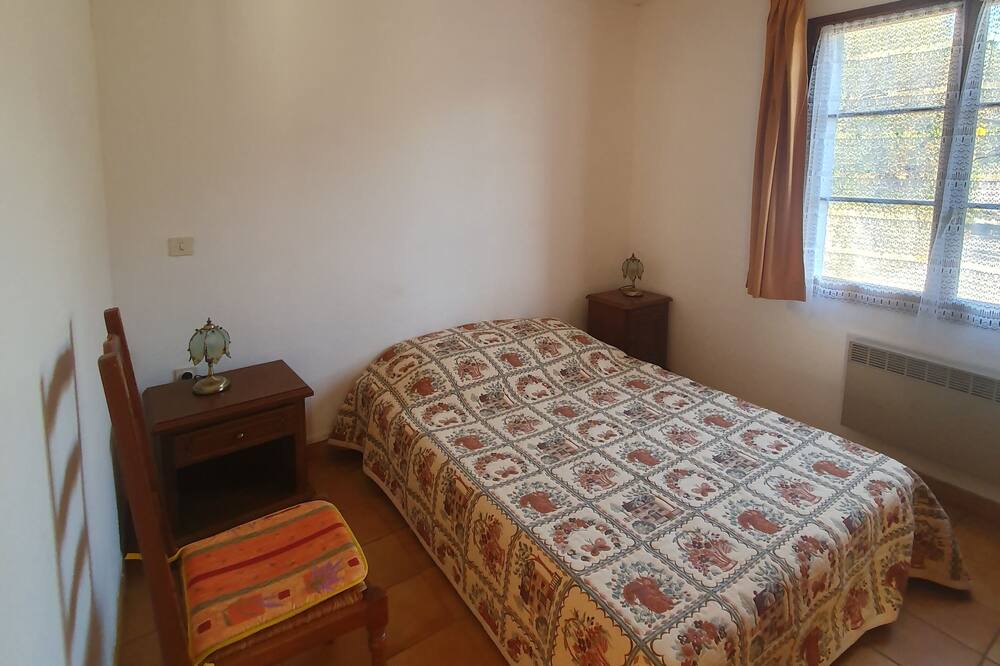 Photo of Bedroom in Vieussan