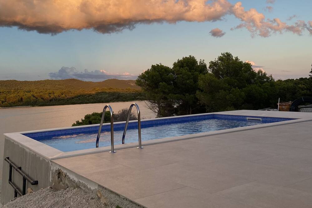 Photo of Outdoor in Veli Rat