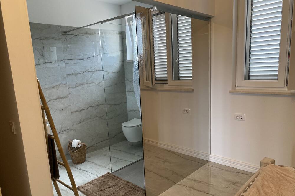 Photo of Bathroom in Veli Rat