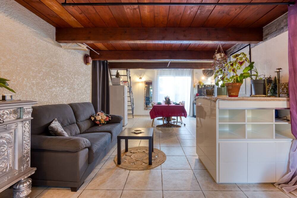Photo of Livingroom in Lunel