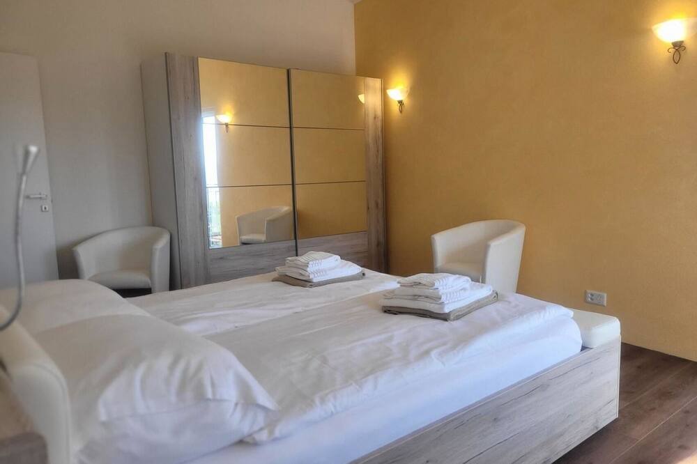 Photo of Bedroom in Brione sopra Minusio