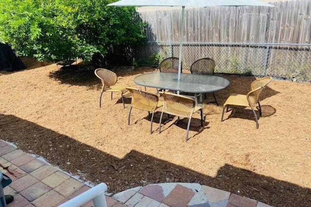 Photo of Others in Park East