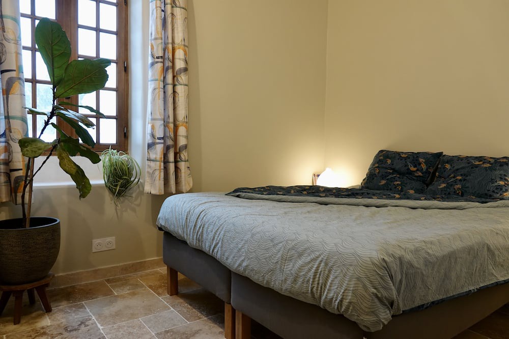Photo of Bedroom in Revest-du-Bion