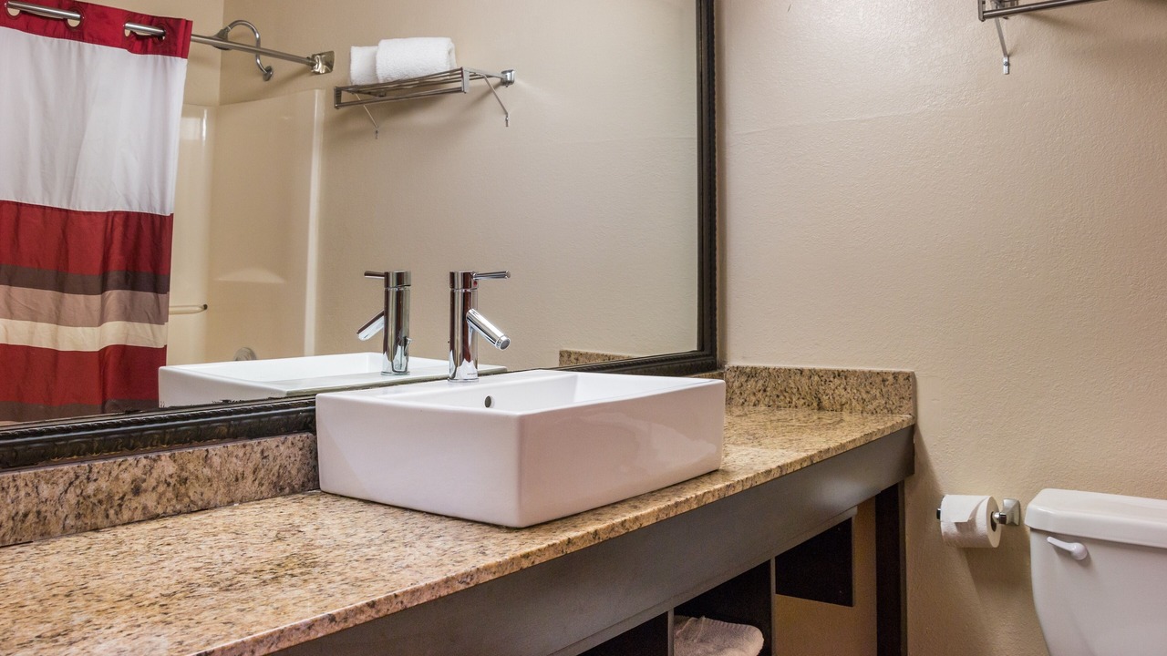 Photo of Bathroom in Dumas