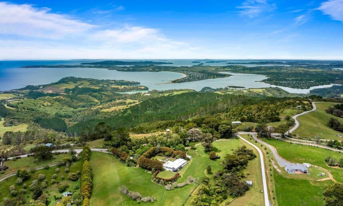 Photo of Others in Whangateau