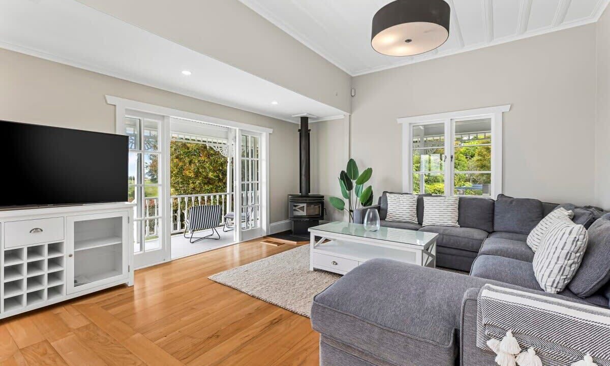 Photo of Livingroom in Whangateau