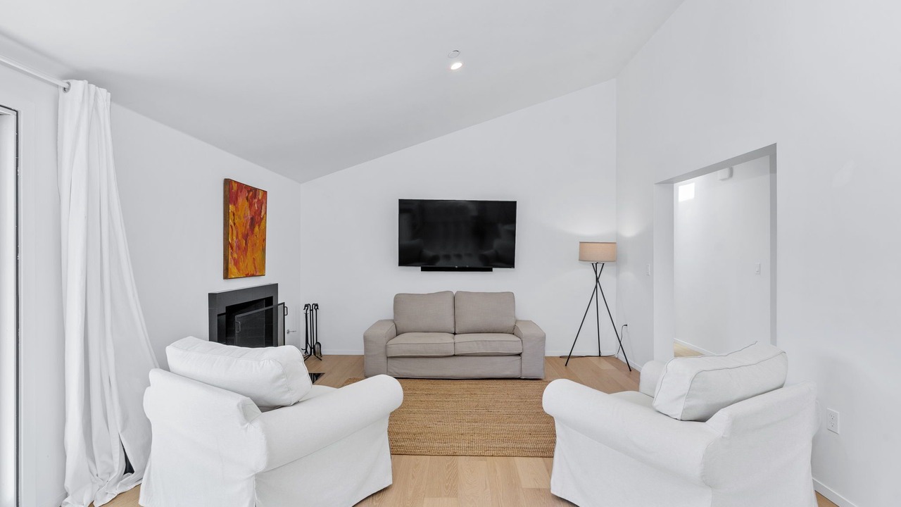 Photo of Livingroom in St. Helena