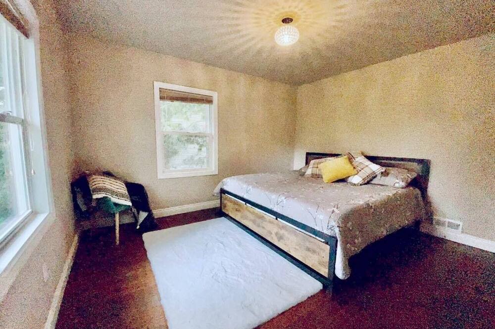 Photo of Others in University District